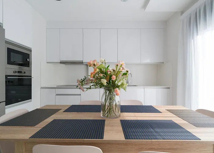 Boulevard Getaway I *